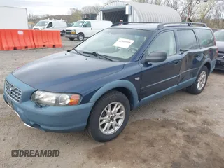 2004 Volvo V70 XC Cross Country with VIN YV1SZ59H541140690, listed as a IAAI auction lot 42060998 with 133,154 mi miles and . Bid and sale history available at DreamBid. Image 2.