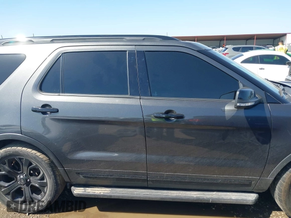 2019 Ford Explorer Sport с VIN 1FM5K8GT6KGA76813, выставлен на аукционе IAAI как лот 41970456 с пробегом 71 624 миль миль и . История ставок и продаж доступна на DreamBid. Изображение 14.