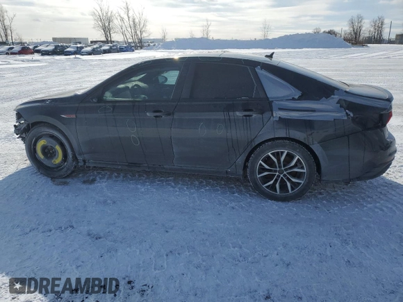2022 Volkswagen Jetta GLI Autobahn z VIN 3VW2T7BU7NM028520, wystawiony jako Copart lot #44711365 z przebiegiem 40 536 mil mil oraz Szkoda całkowita • Salvage title. Historia ofert i sprzedaży dostępna na DreamBid. Obrazek 2.