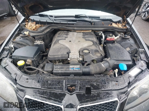 2009 Pontiac G8 with VIN 6G2ER57729L193993, listed as a IAAI auction lot 41717045 with 177,013 mi miles. Bid and sale history available at carsss.com. Image 10.