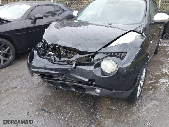 2011 Nissan Juke SL with VIN JN8AF5MR9BT010475, listed as a IAAI auction lot 40951895 with 149,998 mi miles. Bid and sale history available at carsss.com. Image 6.