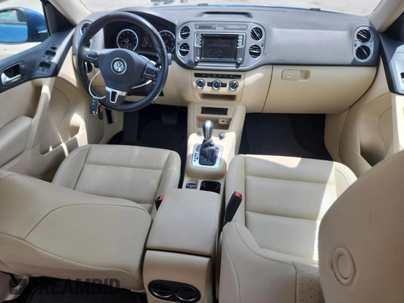2017 Volkswagen Tiguan S with VIN WVGAV7AX2HW501907, listed as a Copart auction lot 64880705 with 82,592 mi miles and Clean title. Bid and sale history available at DreamBid. Image 8.