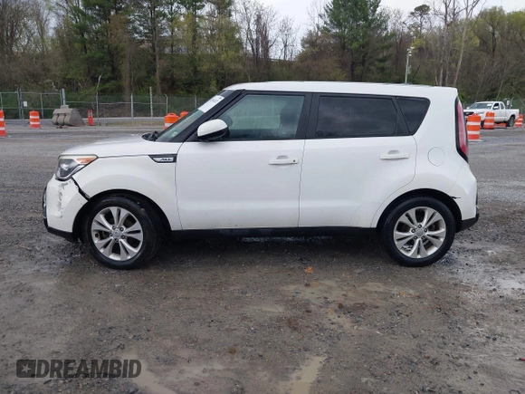 2016 Kia Soul + with VIN KNDJP3A53G7241998, listed as a IAAI auction lot 42016207 with 90,900 mi miles. Bid and sale history available at carsss.com. Image 14.