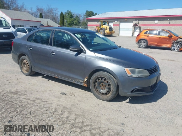 2012 Volkswagen Jetta Sedan SE w/Convenience PZEV with VIN 3VWDP7AJ6CM304557, listed as a IAAI auction lot 42142535 with 169,922 mi miles. Bid and sale history available at carsss.com. Image 1.
