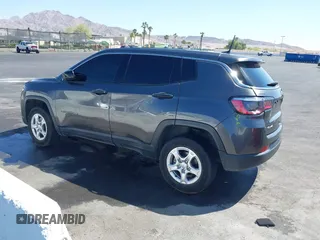 2022 Jeep Compass Sport z VIN 3C4NJDAB5NT205642, wystawiony jako IAAI lot #42130466 z przebiegiem 52 713 mil mil oraz . Historia ofert i sprzedaży dostępna na DreamBid. Obrazek 3.