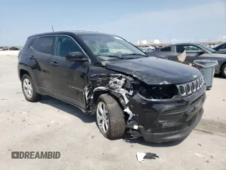 2024 Jeep Compass Sport with VIN 3C4NJDAN5RT136547, listed as a Copart auction lot 59249605 with 10,617 mi miles and Salvage title. Bid and sale history available at DreamBid. Image 4.
