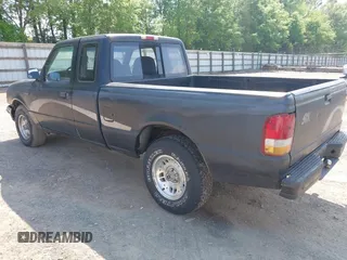 1993 Ford Ranger STX z VIN 1FTCR14U5PPB26328, wystawiony jako IAAI lot #42145116 z przebiegiem 60 664 mil mil oraz . Historia ofert i sprzedaży dostępna na DreamBid. Obrazek 3.