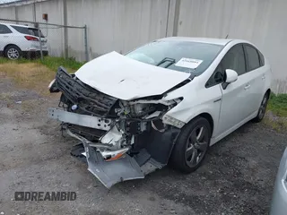 2015 Toyota Prius Four with VIN JTDKN3DU9F0399119, listed as a IAAI auction lot 42068084 with 1 mi miles. Bid and sale history available at carsss.com. Image 2.