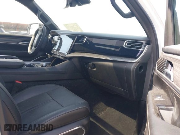 2023 Jeep Wagoneer Series III with VIN 1C4SJSDP4PS503179, listed as a IAAI auction lot 41780440 with 12,565 mi miles and . Bid and sale history available at DreamBid. Image 5.