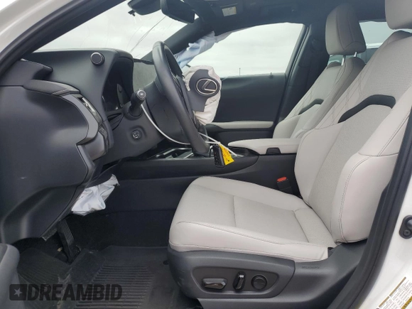 2024 Lexus UX 250h Premium z VIN JTHP9JBH5R2076214, wystawiony jako Copart lot #58866385 z przebiegiem 17 221 mil mil oraz Szkoda całkowita • Salvage title. Historia ofert i sprzedaży dostępna na DreamBid. Obrazek 7.