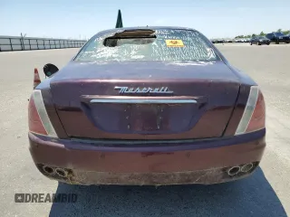 2007 Maserati Quattroporte z VIN ZAMCE39AX70027000, wystawiony jako Copart lot #60355475 z przebiegiem Nie podano mil oraz Czysty tytuł • Clean title. Historia ofert i sprzedaży dostępna na DreamBid. Obrazek 6.
