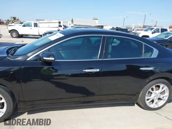 2012 Nissan Maxima SV z VIN 1N4AA5AP7CC845561, wystawiony jako IAAI lot #42006238 z przebiegiem 125 090 mil mil oraz . Historia ofert i sprzedaży dostępna na DreamBid. Obrazek 14.