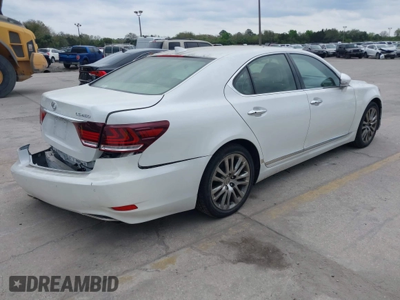 2015 Lexus LS with VIN JTHBL5EF3F5136885, listed as a IAAI auction lot 41611555 with 20,190 mi miles. Bid and sale history available at carsss.com. Image 4.