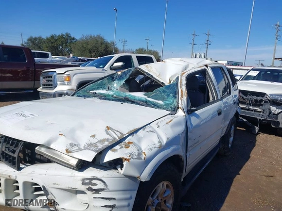 2004 Isuzu Rodeo S with VIN 4S2CK58W944315203, listed as a IAAI auction lot 41355461 with 1 mi miles. Bid and sale history available at carsss.com. Image 6.