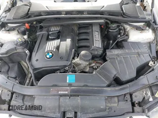 2008 BMW 3 Series 328xi z VIN WBAVC93598K040793, wystawiony jako IAAI lot #41793277 z przebiegiem 139 186 mil mil oraz . Historia ofert i sprzedaży dostępna na DreamBid. Obrazek 10.