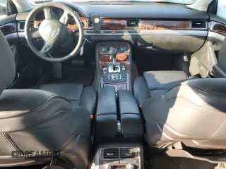 2010 Audi A8 z VIN WAURVAFA7AN007320, wystawiony jako Copart lot #88761015 z przebiegiem Nie podano mil oraz Szkoda całkowita • Salvage title. Historia ofert i sprzedaży dostępna na DreamBid. Obrazek 8.