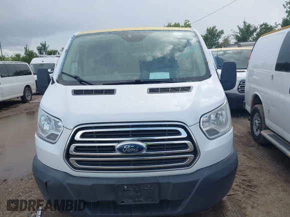 2018 Ford Transit z VIN 1FTYR1ZM6JKA46555, wystawiony jako IAAI lot #42712487 z przebiegiem 212 238 mil mil oraz . Historia ofert i sprzedaży dostępna na DreamBid. Obrazek 12.