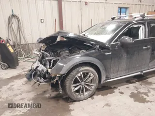 2018 Audi A4 allroad Premium Plus with VIN WA18NAF41JA231869, listed as a IAAI auction lot 41093515 with 1 mi miles. Bid and sale history available at carsss.com. Image 6.