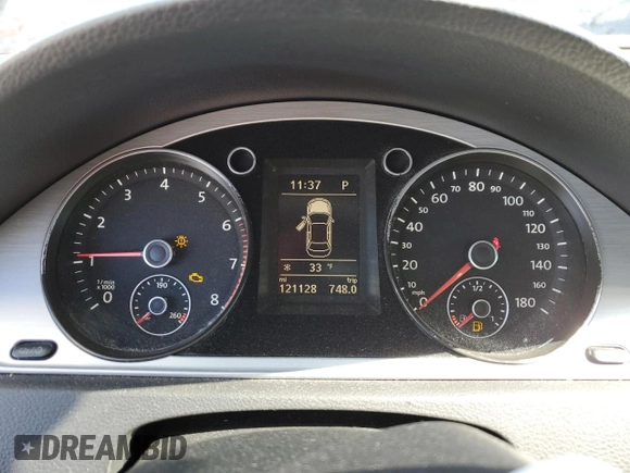 2013 Volkswagen CC Sport with VIN WVWBN7AN6DE539681, listed as a Copart auction lot 45477985 with 121,128 mi miles and Salvage Title. Bid and sale history available at DreamBid. Image 9.
