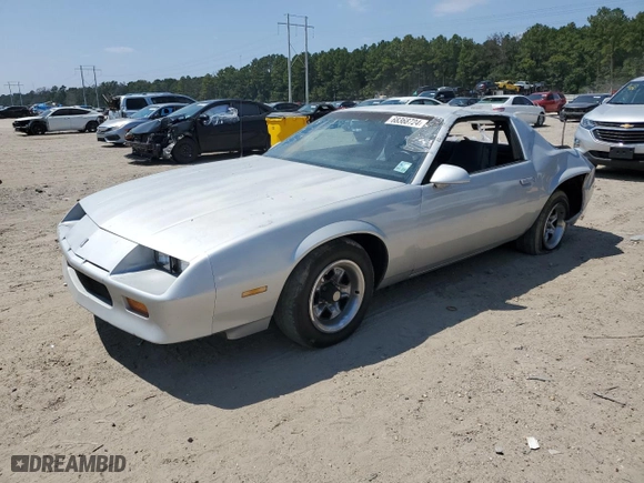 1986 Chevrolet Camaro Z28 Sport with VIN 1G1FP87H8GL201596, listed as a Copart auction lot 68368724 with 45,983 mi miles and Salvage Title. Bid and sale history available at carsss.com. Image 1.