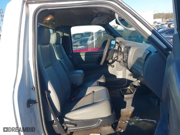2006 Ford Ranger XL with VIN 1FTYR10D86PA80410, listed as a IAAI auction lot 41577897 with 130,386 mi miles. Bid and sale history available at carsss.com. Image 5.