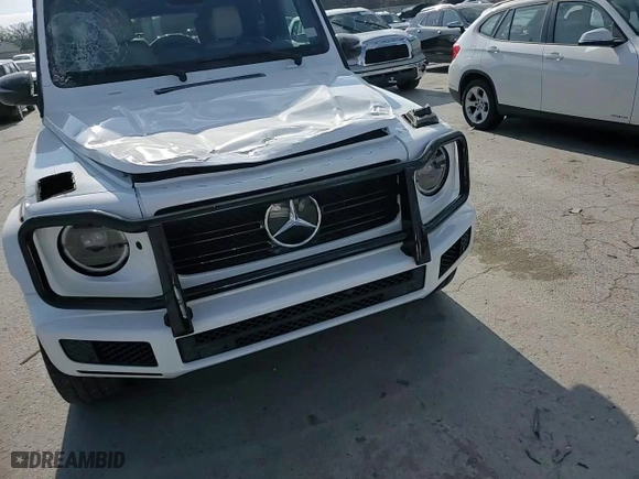 2020 Mercedes-Benz G-Class G 550 with VIN WDCYC6BJXLX334383, listed as a Copart auction lot 82628574 with 43,299 mi miles and Salvage Title. Bid and sale history available at carsss.com. Image 12.