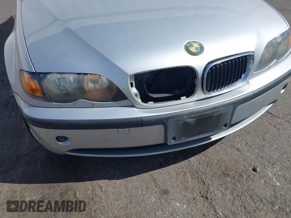 2004 BMW 3 Series 325i с VIN WBAAZ33464KP82869, выставлен на аукционе IAAI как лот 42221954 с пробегом 90 335 миль миль и . История ставок и продаж доступна на DreamBid. Изображение 6.