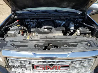 2017 GMC Sierra 1500 Denali z VIN 3GTU2PEJ7HG133884, wystawiony jako Copart lot #58940485 z przebiegiem 241 697 mil mil oraz Czysty tytuł • Clean title. Historia ofert i sprzedaży dostępna na DreamBid. Obrazek 11.