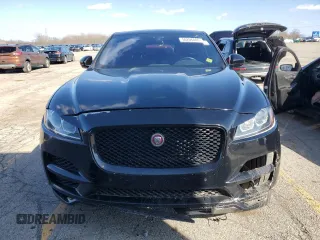 2019 Jaguar F-Pace 25t Premium with VIN SADCJ2FX8KA602026, listed as a Copart auction lot 50206805 with 131,633 mi miles and Clean Title. Bid and sale history available at DreamBid. Image 5.