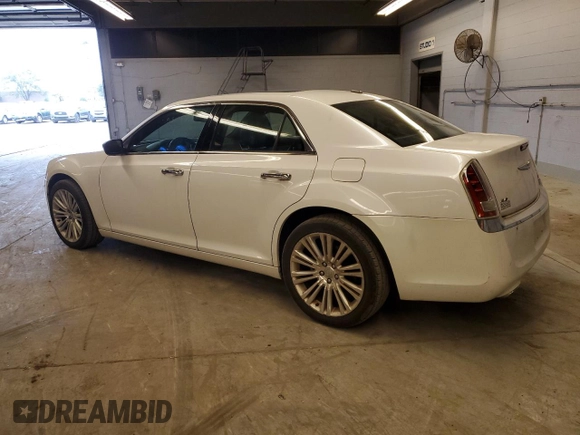 2012 Chrysler 300 C with VIN 2C3CCAKT4CH220294, listed as a Copart auction lot 77615204 with 83,852 mi miles and Clean Title. Bid and sale history available at DreamBid. Image 2.