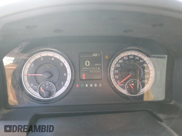 2018 Ram 2500 Tradesman with VIN 3C6MR5AJ3JG364025, listed as a Copart auction lot 42333365 with 48,052 mi miles and Salvage Title. Bid and sale history available at carsss.com. Image 9.