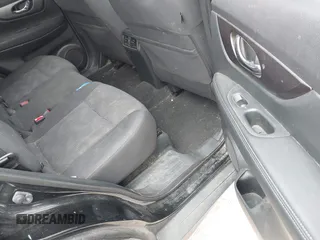 2016 Nissan Rogue SV z VIN KNMAT2MV9GP696128, wystawiony jako IAAI lot #42343710 z przebiegiem 136 984 mil mil oraz . Historia ofert i sprzedaży dostępna na DreamBid. Obrazek 8.