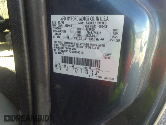 2004 Ford F-250 XL z VIN 1FTNX21P04EB90318, wystawiony jako IAAI lot #41640316 z przebiegiem 218 352 mil mil oraz . Historia ofert i sprzedaży dostępna na DreamBid. Obrazek 9.
