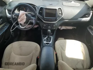 2016 Jeep Cherokee Latitude с VIN 1C4PJLCB7GW249817, выставлен на аукционе Copart как лот 59029835 с пробегом 182 362 миль миль и Списание • Salvage title. История ставок и продаж доступна на DreamBid. Изображение 8.