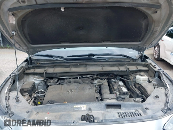 2020 Toyota Highlander LE with VIN 5TDZZRAH6LS027761, listed as a IAAI auction lot 42034714 with 90,546 mi miles and . Bid and sale history available at DreamBid. Image 10.