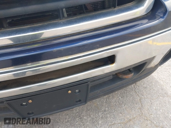 2009 GMC Sierra 1500 z VIN 2GTEK33Y391100131, wystawiony jako IAAI lot #42292487 z przebiegiem 197 968 mil mil oraz . Historia ofert i sprzedaży dostępna na DreamBid. Obrazek 19.