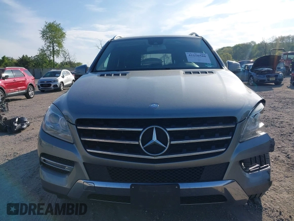 2014 Mercedes-Benz M 350 with VIN 4JGDA5HB3EA335235, listed as a IAAI auction lot 42150588 with 105,899 mi miles and . Bid and sale history available at DreamBid. Image 12.