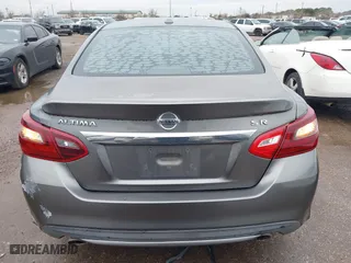 2018 Nissan Altima 2.5 SL with VIN 1N4AL3AP7JC184397, listed as a IAAI auction lot 41333050 with 110,206 mi miles. Bid and sale history available at carsss.com. Image 16.