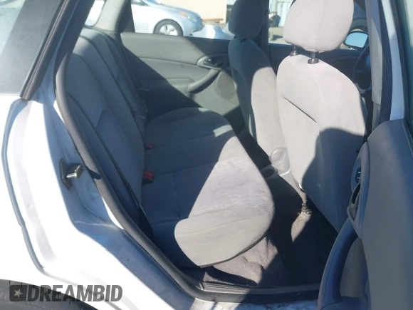 2001 Ford Focus SE with VIN 1FAFP34P21W279390, listed as a IAAI auction lot 42181178 with 123,580 mi miles and . Bid and sale history available at carsss.com. Image 8.