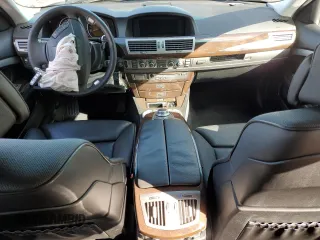 2008 BMW 7 Series 750Li с VIN WBAHN83568DT84734, выставлен на аукционе Copart как лот 51535865 с пробегом Не указан миль и Списание • Salvage title. История ставок и продаж доступна на DreamBid. Изображение 8.