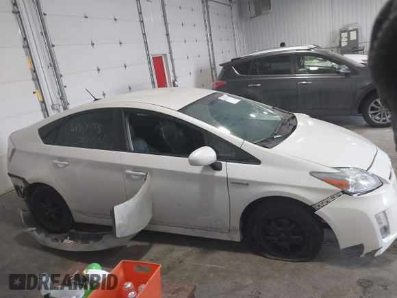2011 Toyota Prius I with VIN JTDKN3DU1B0270303, listed as a IAAI auction lot 41367473 with 1 mi miles. Bid and sale history available at carsss.com. Image 14.