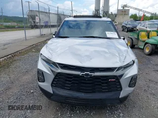 2020 Chevrolet Blazer RS с VIN 3GNKBERS5LS665291, выставлен на аукционе IAAI как лот 42709126 с пробегом 143 907 миль миль и . История ставок и продаж доступна на DreamBid. Изображение 12.