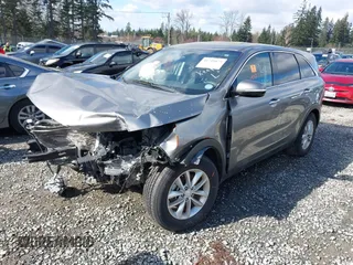 2018 Kia Sorento L with VIN 5XYPG4A33JG418543, listed as a IAAI auction lot 41745875 with 1 mi miles. Bid and sale history available at carsss.com. Image 2.