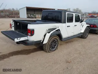 2022 Jeep Gladiator High Altitude with VIN 1C6HJTFG0NL141296, listed as a IAAI auction lot 41795033 with 39,768 mi miles. Bid and sale history available at carsss.com. Image 4.