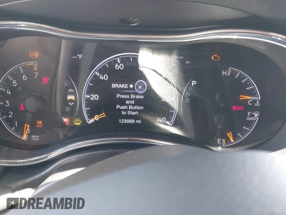 2020 Jeep Grand Cherokee Laredo E с VIN 1C4RJEAG1LC170576, выставлен на аукционе IAAI как лот 42283104 с пробегом 123 068 миль миль и . История ставок и продаж доступна на DreamBid. Изображение 16.