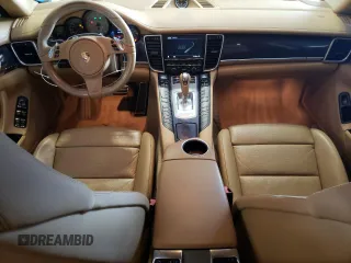 2012 Porsche Panamera S z VIN WP0AB2A77CL061256, wystawiony jako Copart lot #59347725 z przebiegiem 135 710 mil mil oraz Szkody całkowita. Historia ofert i sprzedaży dostępna na DreamBid. Obrazek 8.