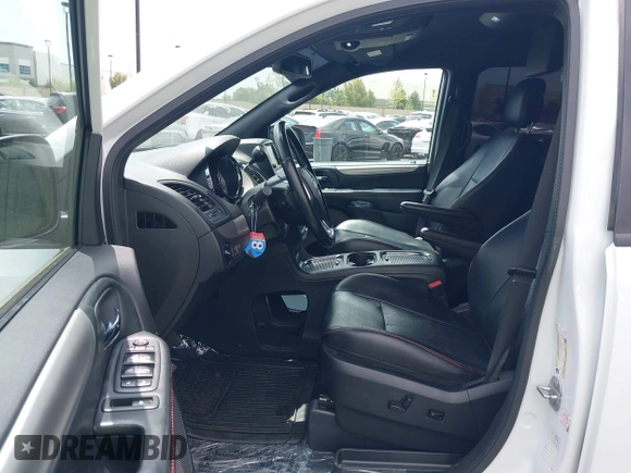 2020 Dodge Grand Caravan GT with VIN 2C4RDGEG2LR168839, listed as a IAAI auction lot 42109548 with 135,433 mi miles and . Bid and sale history available at DreamBid. Image 5.