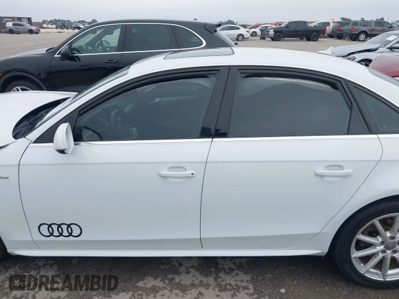 2014 Audi A4 Premium Plus z VIN WAUFFAFL2EN021407, wystawiony jako IAAI lot #42418122 z przebiegiem 226 243 mil mil oraz . Historia ofert i sprzedaży dostępna na DreamBid. Obrazek 14.