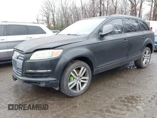 2008 Audi Q7 4.2L Premium with VIN WA1BV74L48D027949, listed as a IAAI auction lot 41516485 with 265,032 mi miles. Bid and sale history available at carsss.com. Image 2.