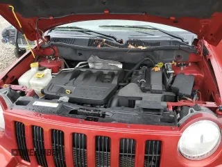 2008 Jeep Compass Sport with VIN 1J8FT47W48D501120, listed as a Copart auction lot 43440675 with 70,528 mi miles and Salvage Title. Bid and sale history available at carsss.com. Image 14.